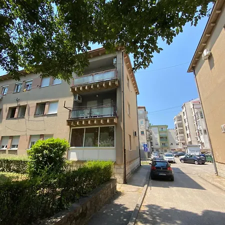 Vintage Apartment